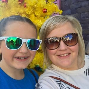 Meet your Posher, Abby